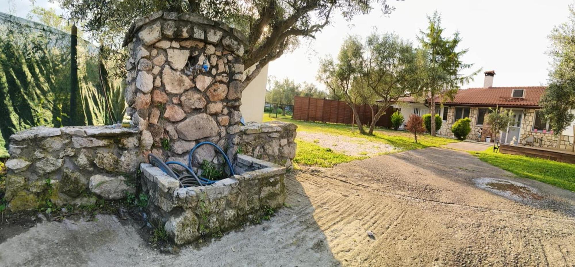 Πετρινη Κατοικια Στην Φυση Tagarades Exterior foto